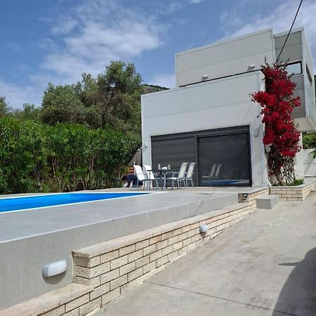 Villa Nicolas ปลาตาเรีย ภายนอก รูปภาพ